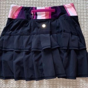 Women’s Size 2 (tall) Lululemon Skirt